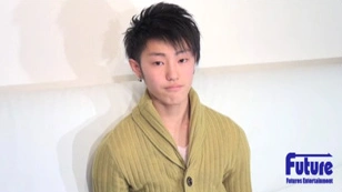 C1002271 少年好き必見！！羽生○弦似！！上京したばかりの童貞ピュア男子がカメラの前で大量発射！